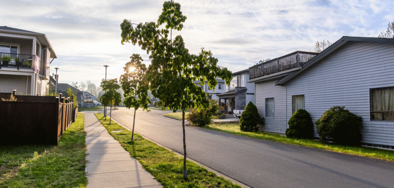 Distressed Residential Real Estate Funds vs Direct Investment